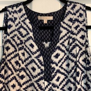 Skies Are Blue v-neck tank top